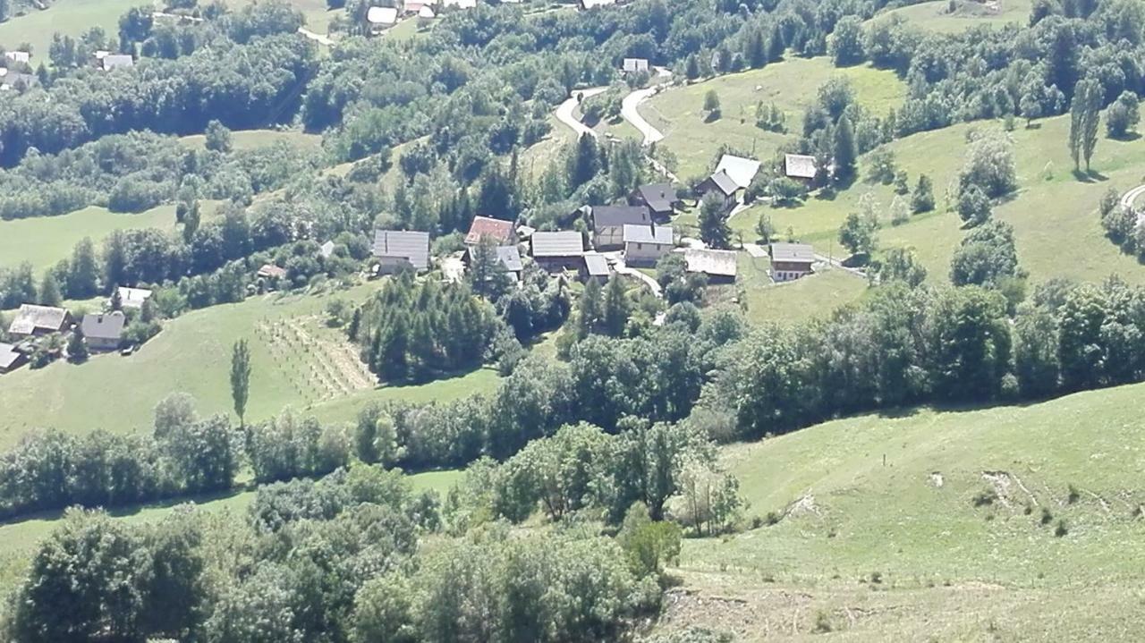 Bel Appartement Au Rez De Chaussee D'Un Chalet Jarrier Eksteriør bilde