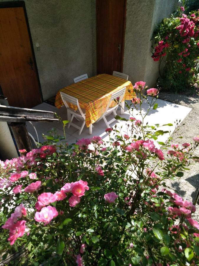 Bel Appartement Au Rez De Chaussee D'Un Chalet Jarrier Eksteriør bilde